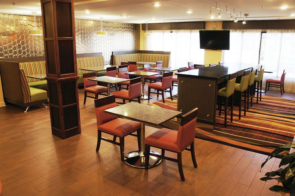 La Quinta By Wyndham Florence Ngoại thất bức ảnh