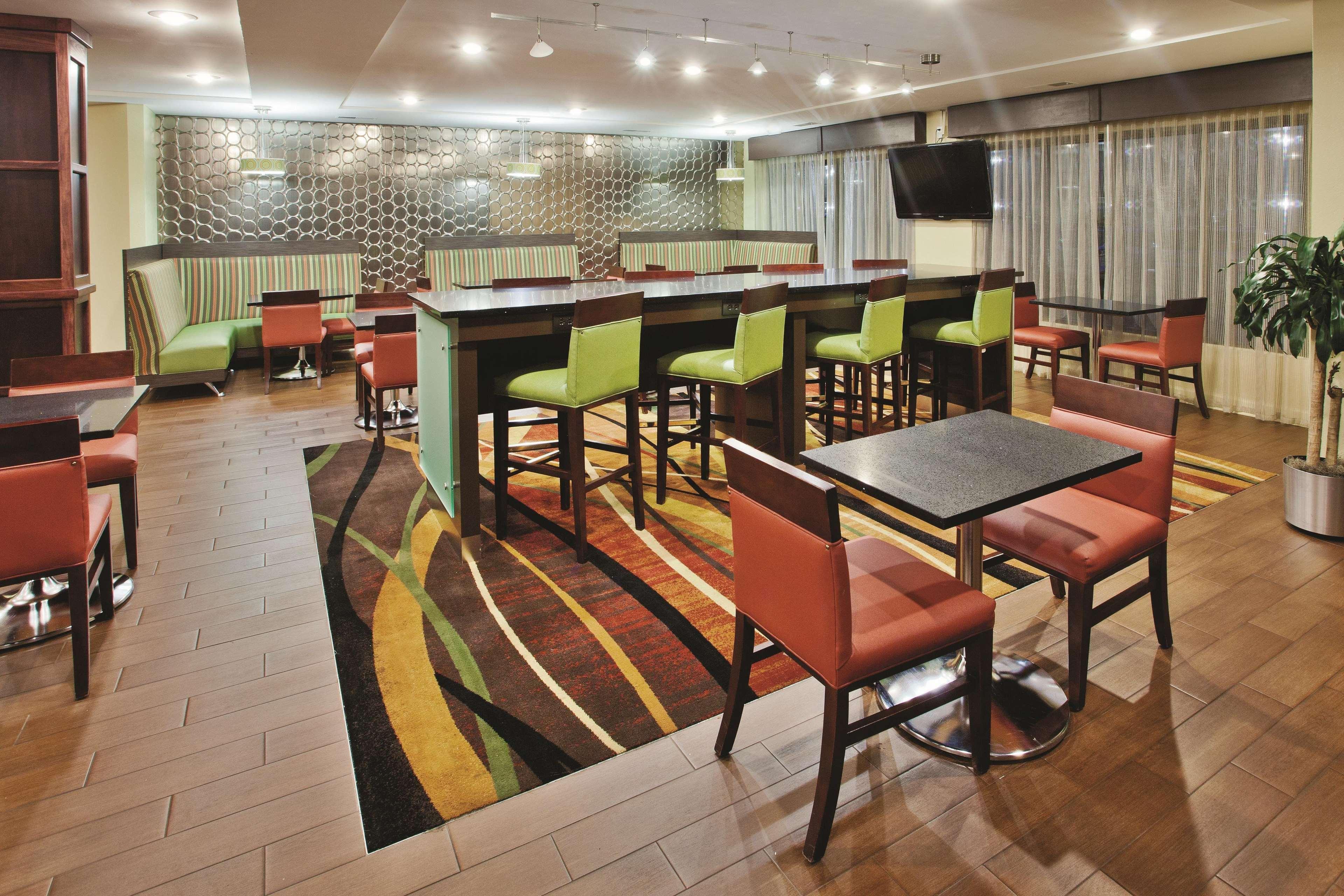 La Quinta By Wyndham Florence Ngoại thất bức ảnh